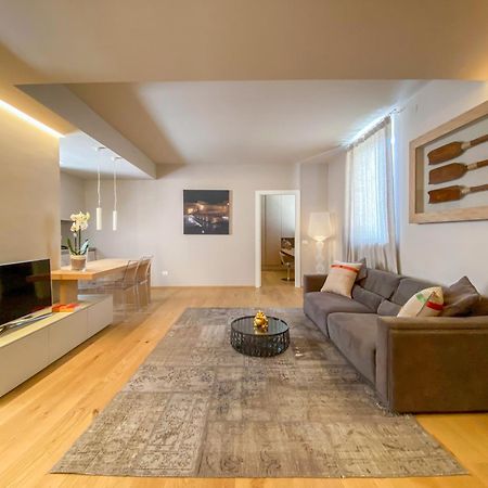 Time To Be - Luxury Apartments Centro Storico بسكييرا ديل غاردا المظهر الخارجي الصورة