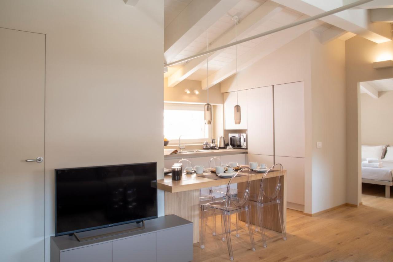 Time To Be - Luxury Apartments Centro Storico بسكييرا ديل غاردا المظهر الخارجي الصورة