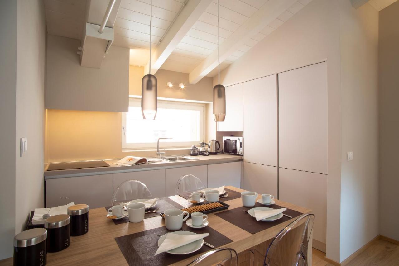 Time To Be - Luxury Apartments Centro Storico بسكييرا ديل غاردا المظهر الخارجي الصورة