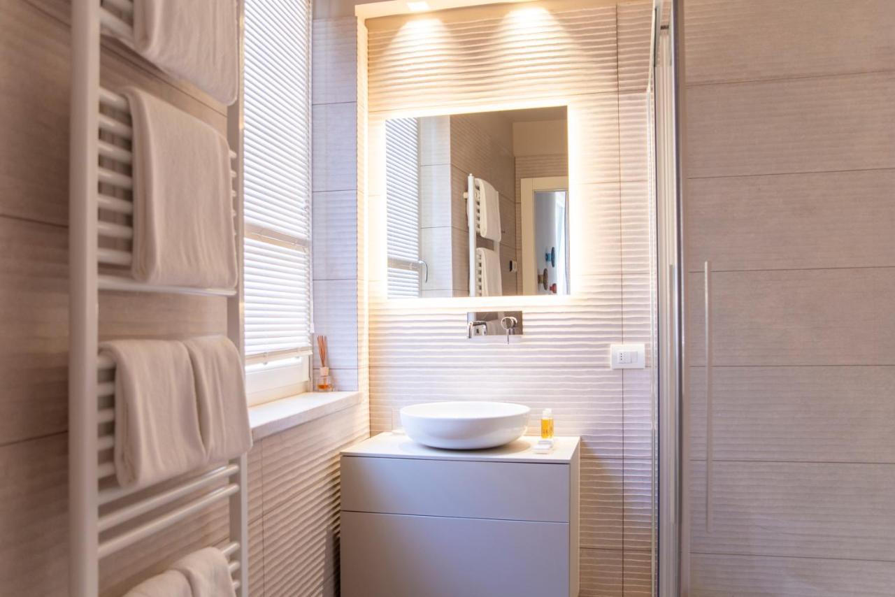 Time To Be - Luxury Apartments Centro Storico بسكييرا ديل غاردا المظهر الخارجي الصورة