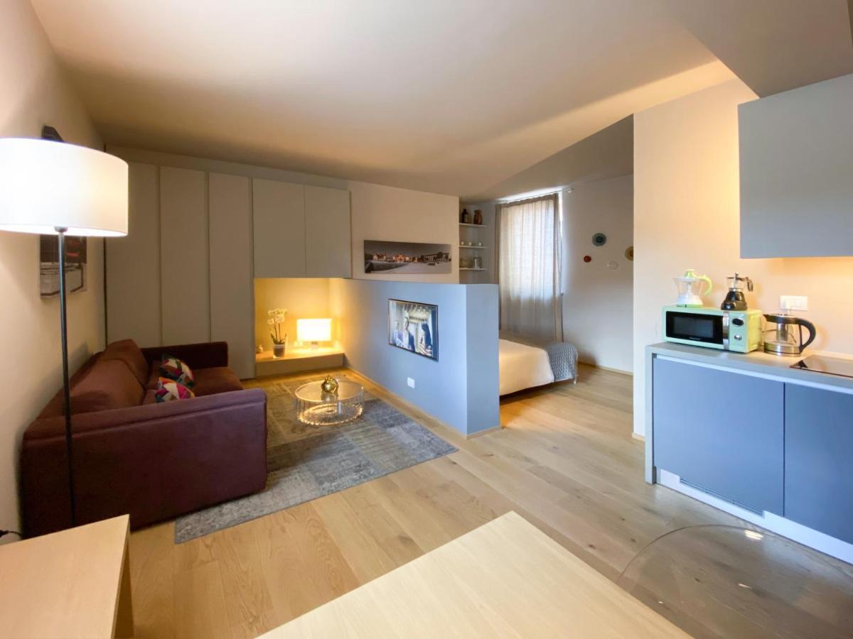 Time To Be - Luxury Apartments Centro Storico بسكييرا ديل غاردا المظهر الخارجي الصورة