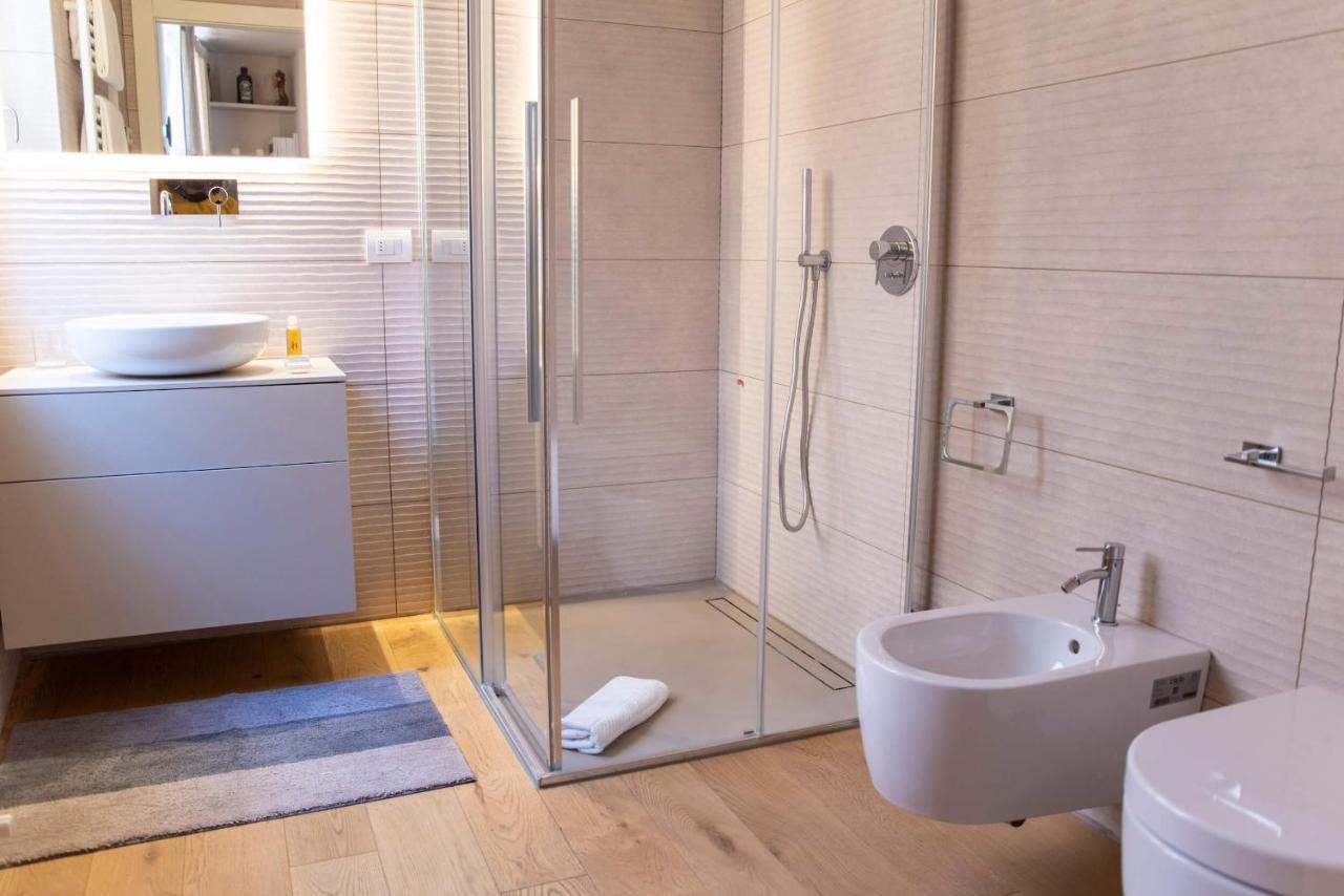 Time To Be - Luxury Apartments Centro Storico بسكييرا ديل غاردا المظهر الخارجي الصورة