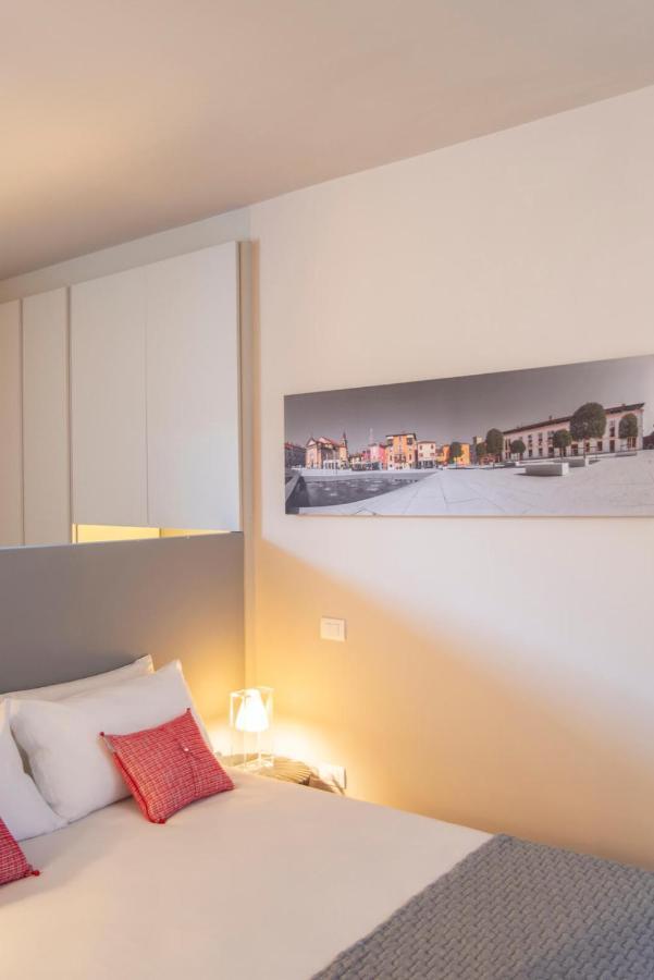 Time To Be - Luxury Apartments Centro Storico بسكييرا ديل غاردا المظهر الخارجي الصورة