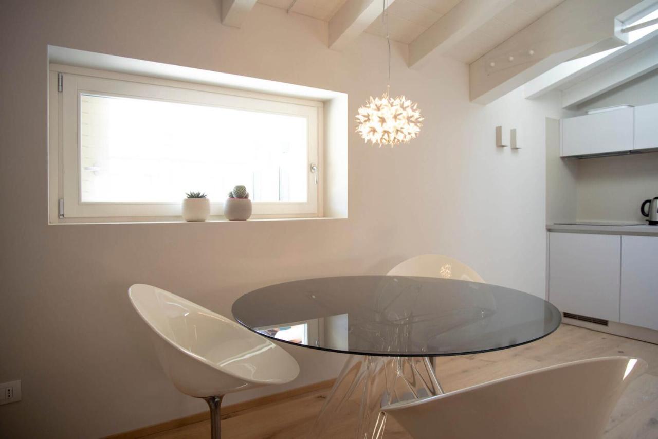 Time To Be - Luxury Apartments Centro Storico بسكييرا ديل غاردا المظهر الخارجي الصورة